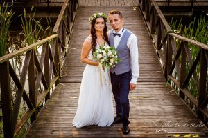 fotograf ślubny Leżajsk, młoda para z okolic Dębicy